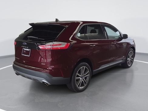 Used 2022 Ford Edge Titanium AWD/4WD image 3