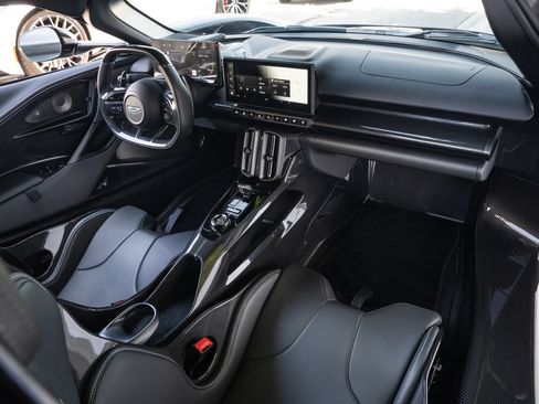 Used 2026 Aston Martin Valhalla AWD/4WD image 10