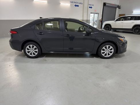 Used 2026 Toyota Corolla LE FWD image 10