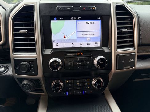 Used 2019 Ford F150 Lariat w/ Equipment Group 502A Luxury AWD/4WD image 24
