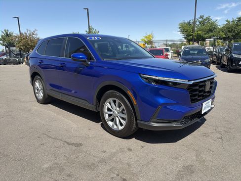 Used 2025 Honda CR-V EX-L image 3