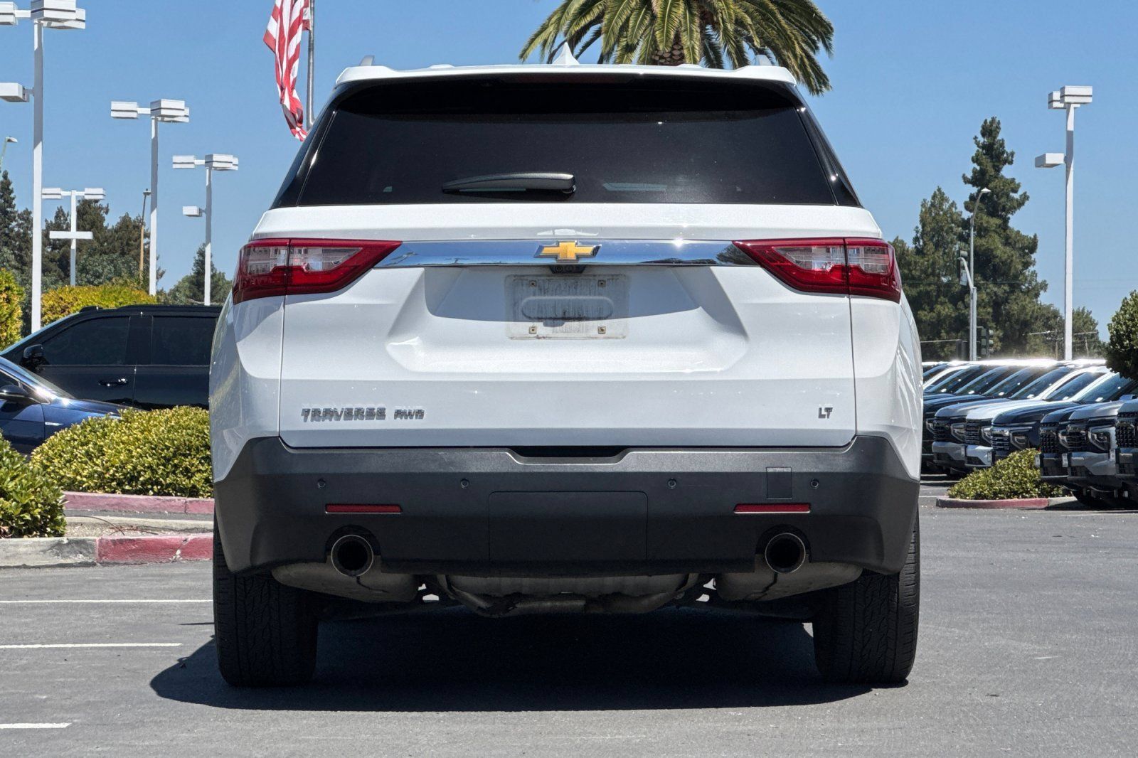 Used 2018 Chevrolet Traverse LT w/ LPO, Floor Liner Package AWD/4WD image 6