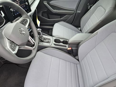 New 2026 Volkswagen Jetta SE image 23