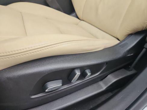 Used 2019 Cadillac XT5 Luxury image 26