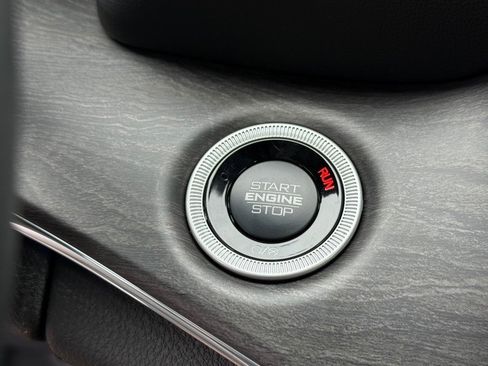 New 2025 Jeep Grand Cherokee Overland w/ Adv Protech Group III image 31