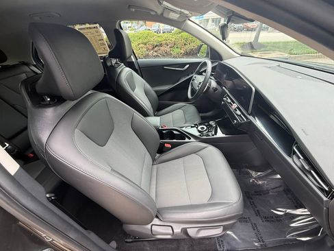 Used 2024 Kia Niro Wind FWD image 41