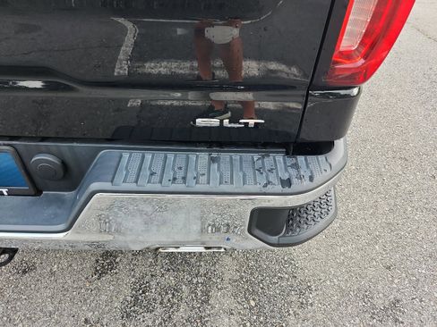 Certified 2022 GMC Sierra 1500 SLT AWD/4WD image 5