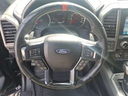 Used 2017 Ford F150 Raptor w/ Equipment Group 802A Luxury AWD/4WD image 15