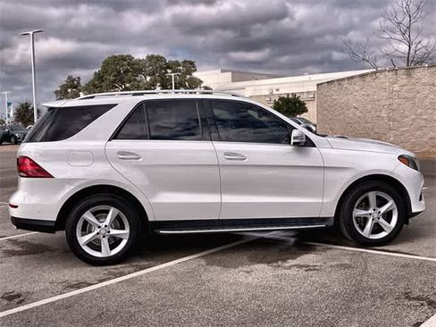 Used 2019 Mercedes-Benz GLE 400 4MATIC image 7
