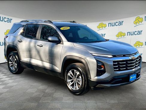 Used 2025 Chevrolet Equinox LT w/ Convenience Package II image 1