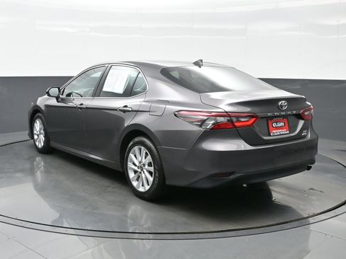 Used 2023 Toyota Camry LE image 4