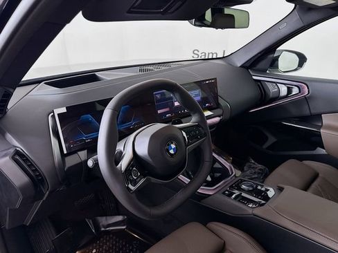 Used 2026 BMW X3 xDrive30 w/ Premium Package image 2