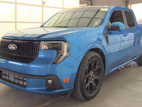 Used 2025 Ford Maverick Lobo image 5