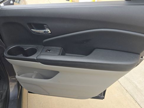 Used 2018 Honda Pilot EX image 20