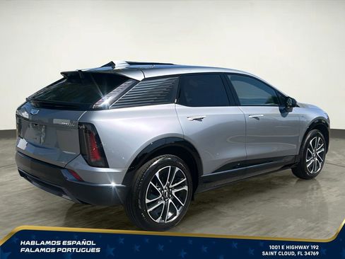 Used 2025 Cadillac Optiq Sport 2 w/ LPO, Floor Liner Package AWD/4WD image 6