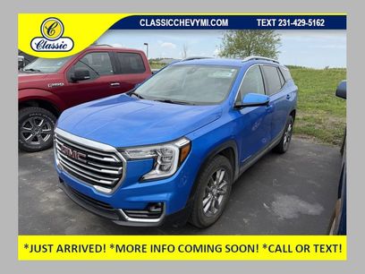Used 2024 GMC Terrain SLT w/ LPO, Floor Liner Package