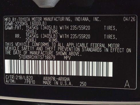 Certified 2026 Toyota Highlander Limited AWD/4WD image 32