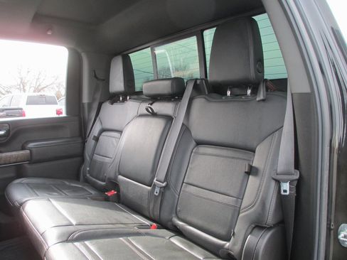 Used 2022 GMC Sierra 2500 Denali w/ Denali Ultimate Package image 21