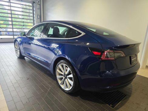 Used 2019 Tesla Model 3 Long Range AWD/4WD image 3