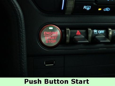 Used 2022 Ford Mustang Shelby GT500 w/ Carbon Fiber Track Pack image 26