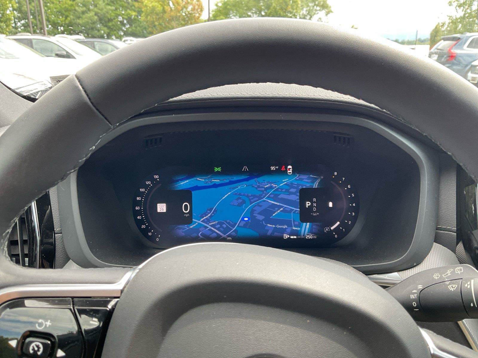 Certified 2023 Volvo XC60 B5 Ultimate w/ Climate Package AWD/4WD image 14