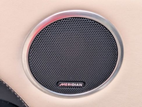 Used 2019 Land Rover Range Rover Sport Supercharged AWD/4WD image 17