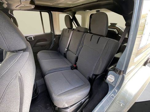 Used 2024 Jeep Wrangler Unlimited Sahara AWD/4WD image 22