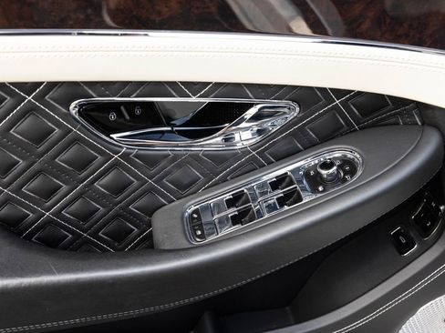 Used 2020 Bentley Continental GT V8 First Edition AWD/4WD image 26