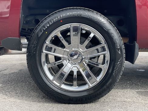 Used 2014 Chevrolet Silverado 1500 High Country w/ High Country Premium Package image 37