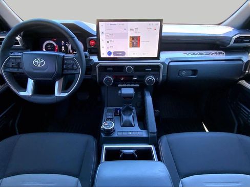 Used 2025 Toyota Tacoma TRD Off-Road AWD/4WD image 15