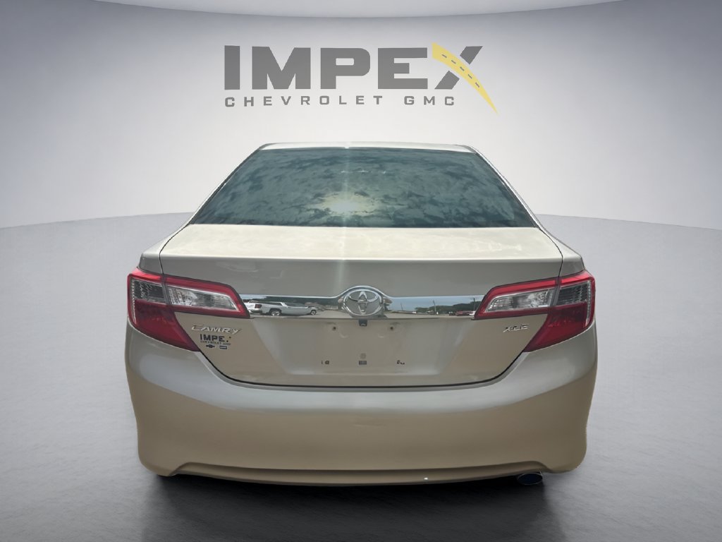 Used 2012 Toyota Camry XLE FWD image 4