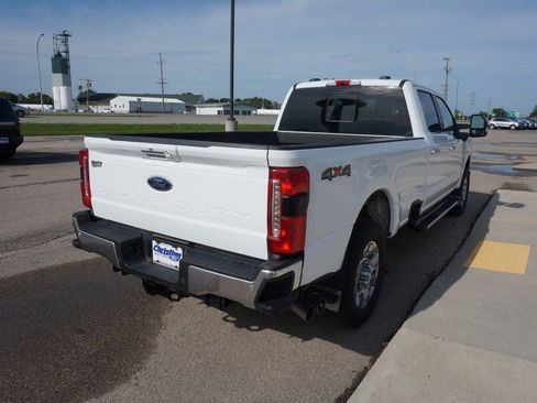Used 2023 Ford F350 Lariat w/ Chrome Package image 5