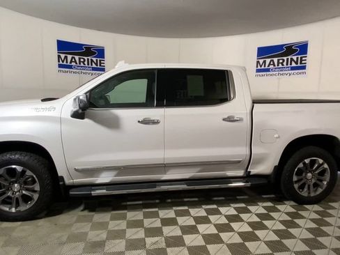 Used 2023 Chevrolet Silverado 1500 High Country w/ High Country Premium Package AWD/4WD image 7