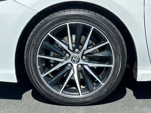 Used 2021 Toyota Camry SE w/ Carpet Mat Package (TMS) FWD image 27
