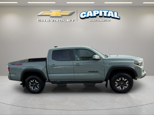 Used 2022 Toyota Tacoma TRD Off-Road w/ Technology Package AWD/4WD image 7