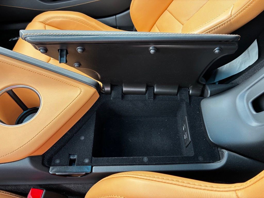 Used 2026 Chevrolet Corvette Stingray Preferred Cpe w/ Z51 Performance Package RWD image 25