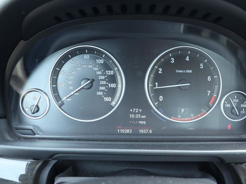 Used 2013 BMW 528i Sedan RWD image 24