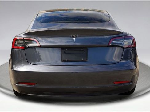 Used 2023 Tesla Model 3 Standard Range image 10