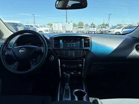 Used 2017 Nissan Pathfinder SV w/ Trailer Tow Package AWD/4WD image 12