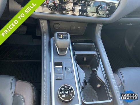 Used 2024 Nissan Pathfinder Platinum image 35