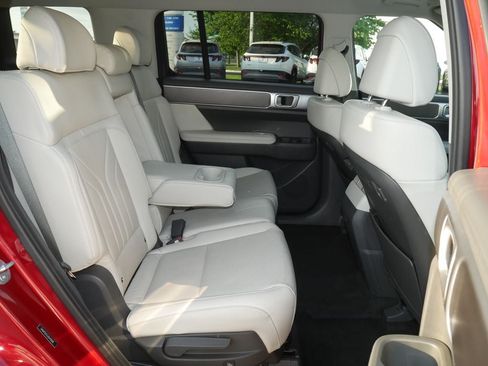 Used 2025 Hyundai Santa Fe SEL AWD/4WD image 28