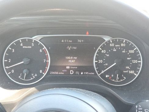 Used 2023 Nissan Rogue S AWD/4WD image 39