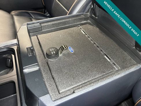 Used 2025 Ford F450 Lariat w/ Lariat Ultimate Package image 4