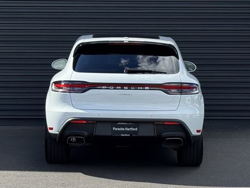 New 2026 Porsche Macan image 6