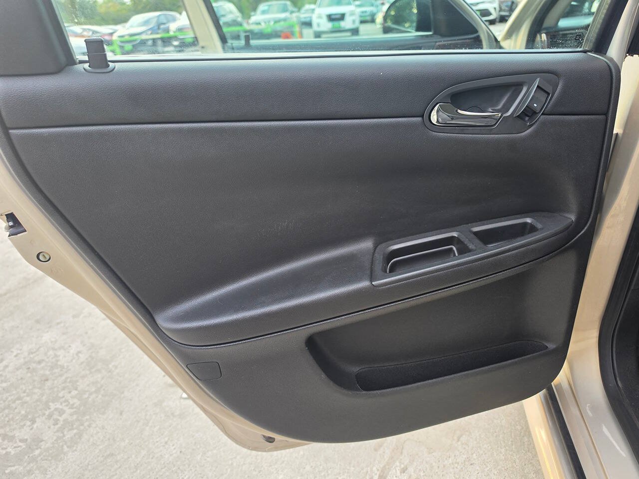 Used 2012 Chevrolet Impala LT w/ LT Sunroof Package FWD image 17