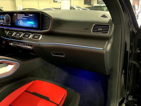 Used 2025 Mercedes-Benz GLE 53 AMG 4MATIC Coupe image 17