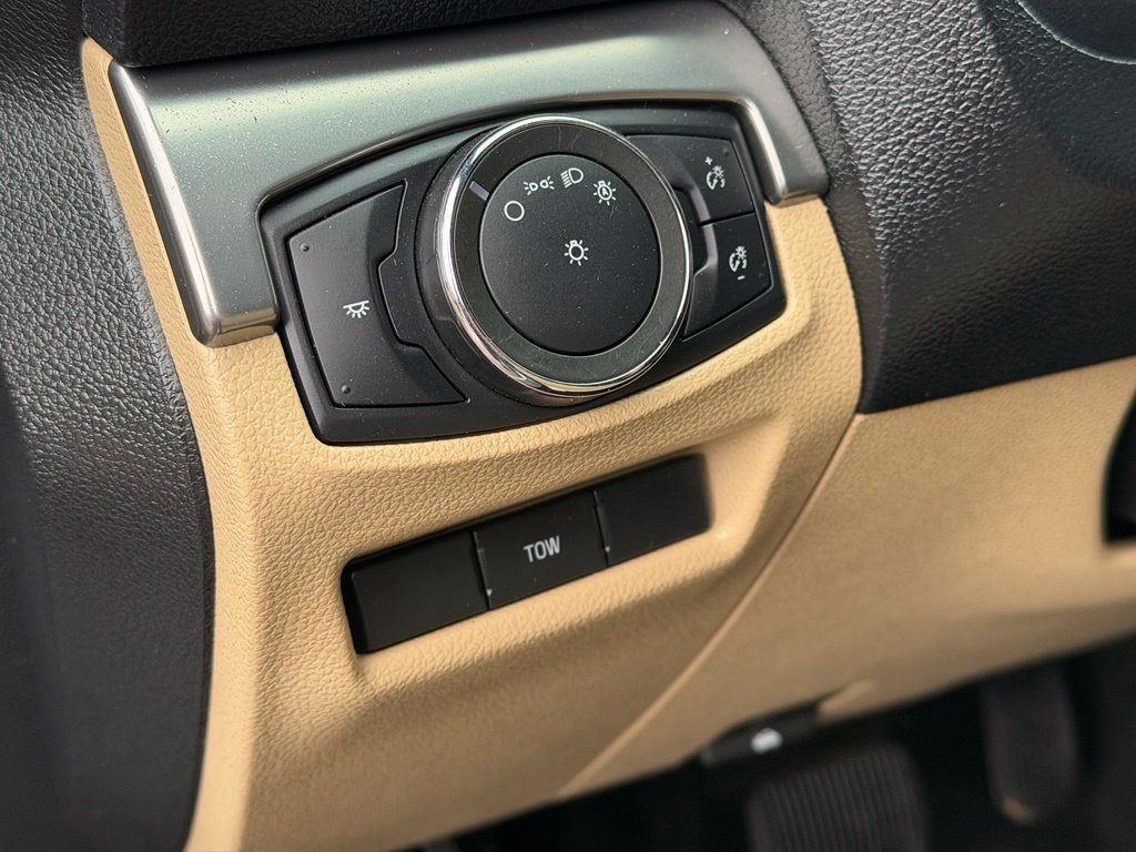 Used 2017 Ford Explorer 4WD image 12
