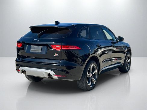 Used 2020 Jaguar F-PACE S image 5