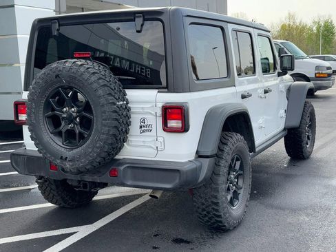 Used 2025 Jeep Wrangler Unlimited Sport AWD/4WD image 4