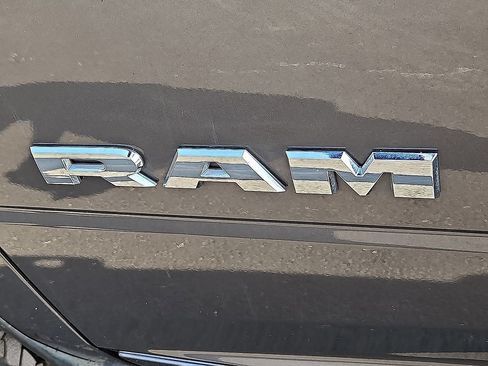 Used 2024 RAM 3500 Big Horn AWD/4WD image 16